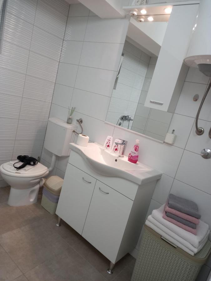 מוסטר Apartment Centar Of City מראה חיצוני תמונה