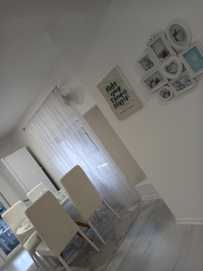 מוסטר Apartment Centar Of City מראה חיצוני תמונה