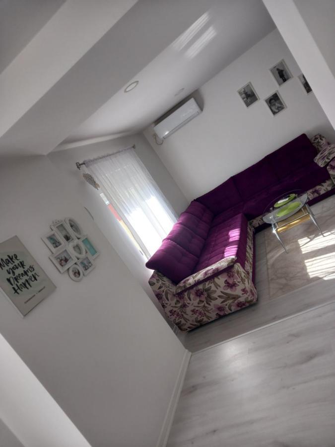 מוסטר Apartment Centar Of City מראה חיצוני תמונה