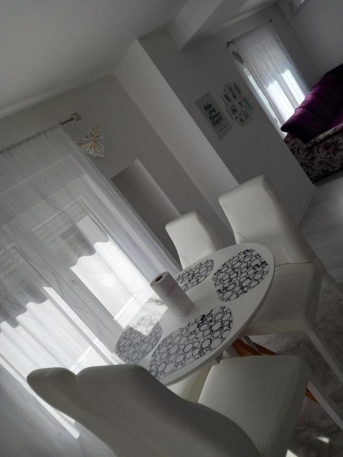 מוסטר Apartment Centar Of City מראה חיצוני תמונה