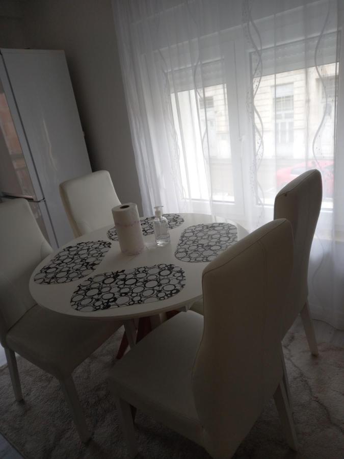 מוסטר Apartment Centar Of City מראה חיצוני תמונה